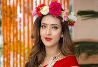 ঘুমন্ত ছবি পোস্ট করায় রাজের ওপর চটেছেন মিম